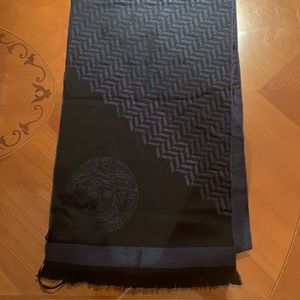BRAND NEW Versace Mens Scarf
